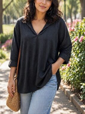 Croft & Barrow Black Hooded Tunic Top Long Sleeve Lightweight Casual Relaxed Fit
